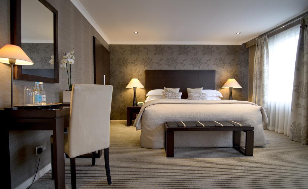 Deluxe King or Twin Room
